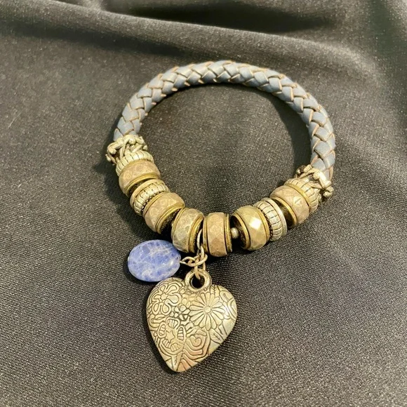 Vintage Blue Braided leather Bracelet with Silver Accents and heart charm - Picture 4 of 8